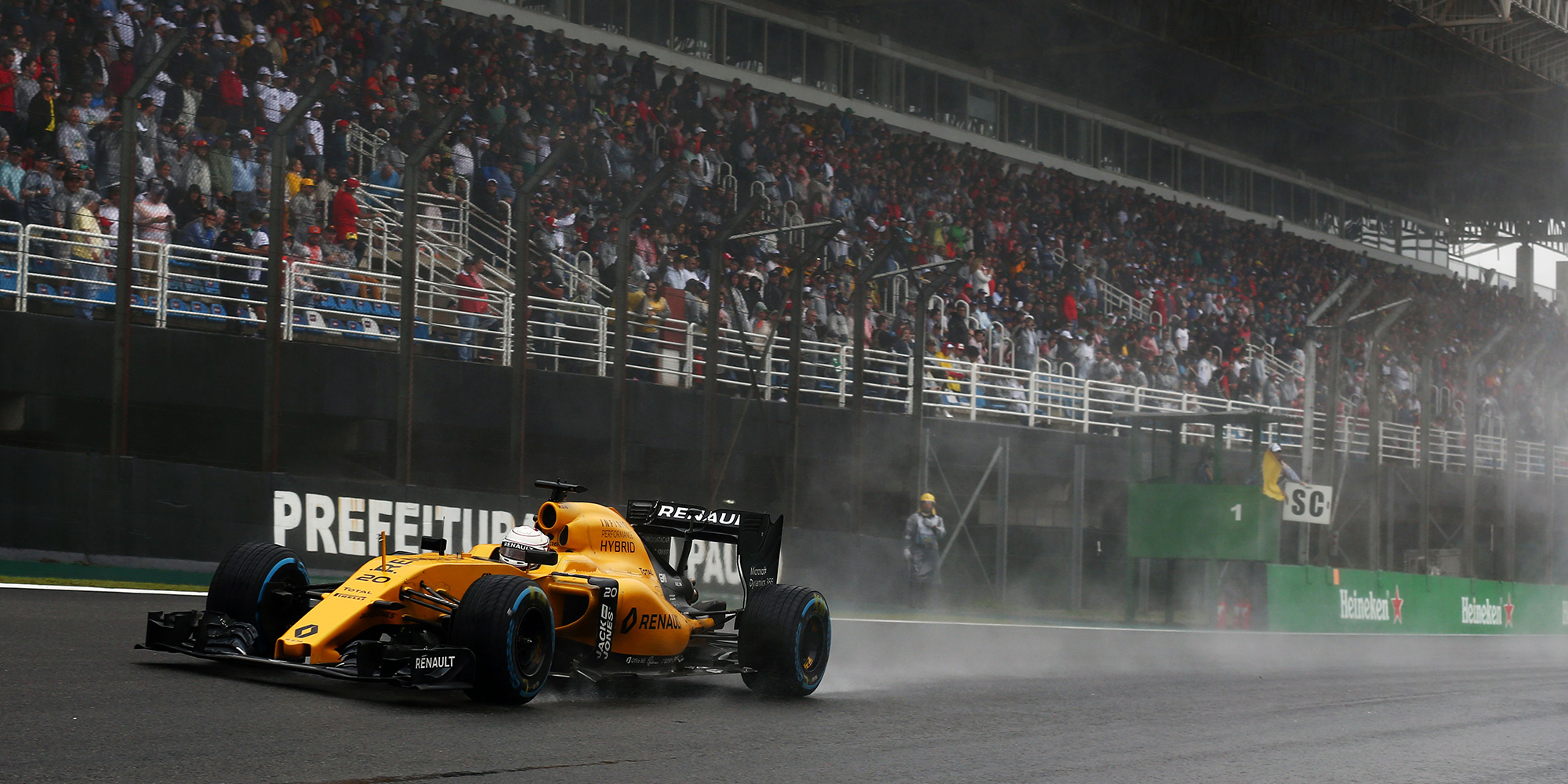 Regenchaos beim GP von Brasilien: Platz 13 für Renault