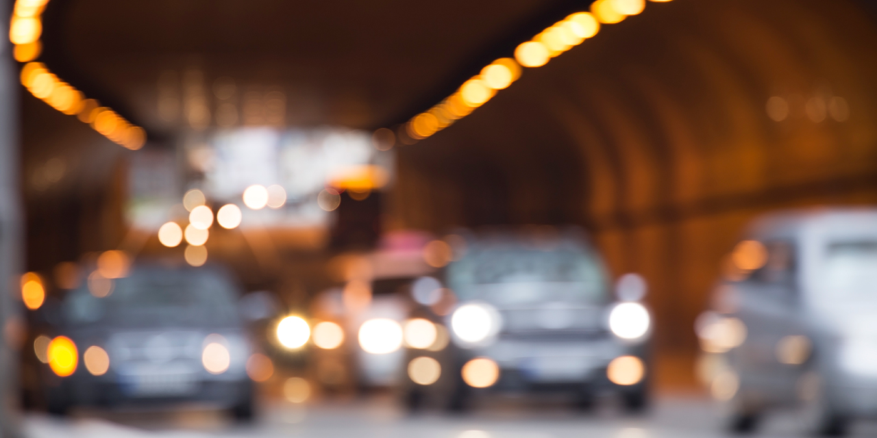 Wie Sie sich bei Stau, Panne oder Unfall im Tunnel verhalten müssen -  Renault Welt