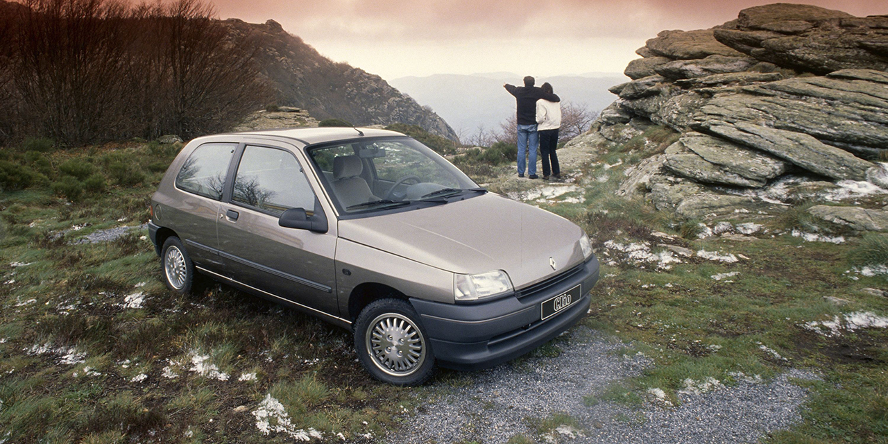 HISTORIE RENAULT CLIO: EINE ERFOLGSGESCHICHTE SEIT ÜBER 30 JAHREN