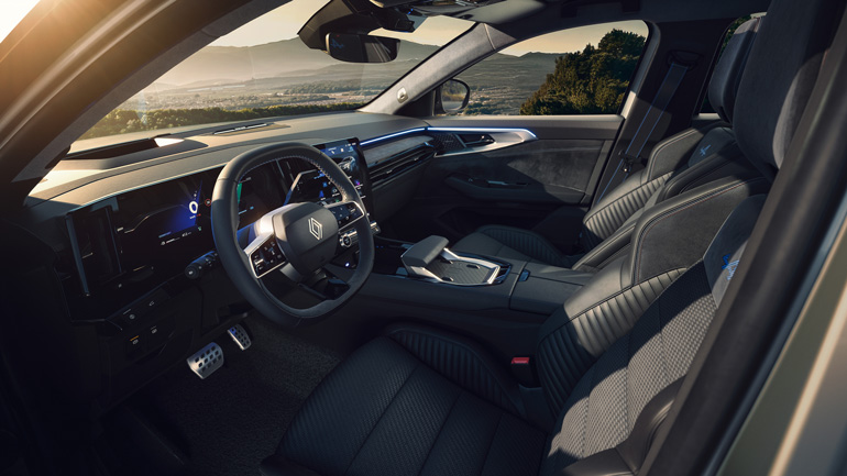 Renault Austral kompakter Hybrid Innenraum
